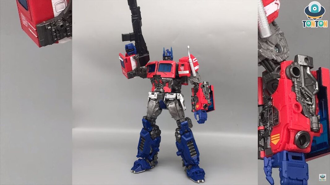 Transformers Masterpiece MPM 12 Optimus Prime  (40 of 43)